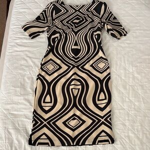 Gabby Skye Geometric Black and Cream Dress